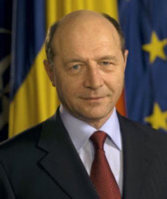 Băsescu: Stadiul procesului de retrocedare a proprietăţilor evreieşti în România este de maximum 40%